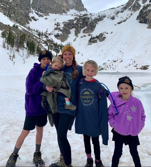 Image of a family hiking in Rocky Mountain National Park