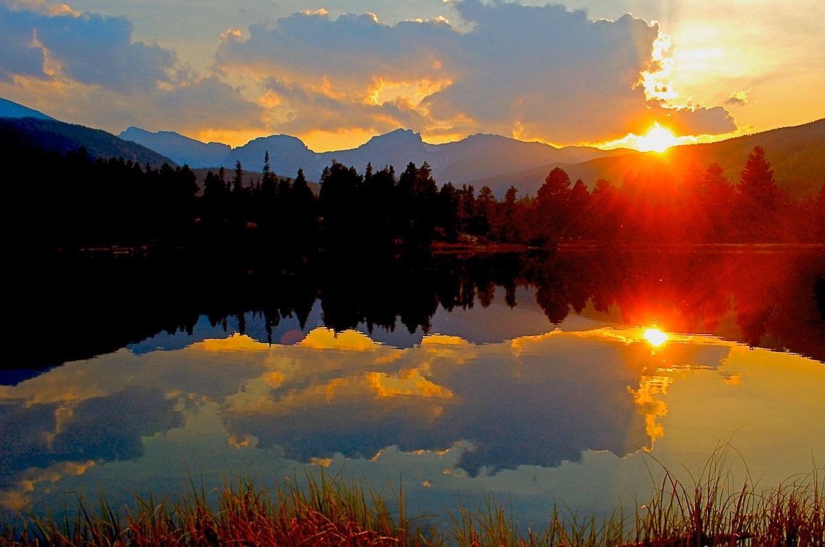 Image of Rocky Mountain National Park sunrise